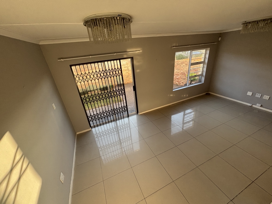 To Let 3 Bedroom Property for Rent in South End Eastern Cape